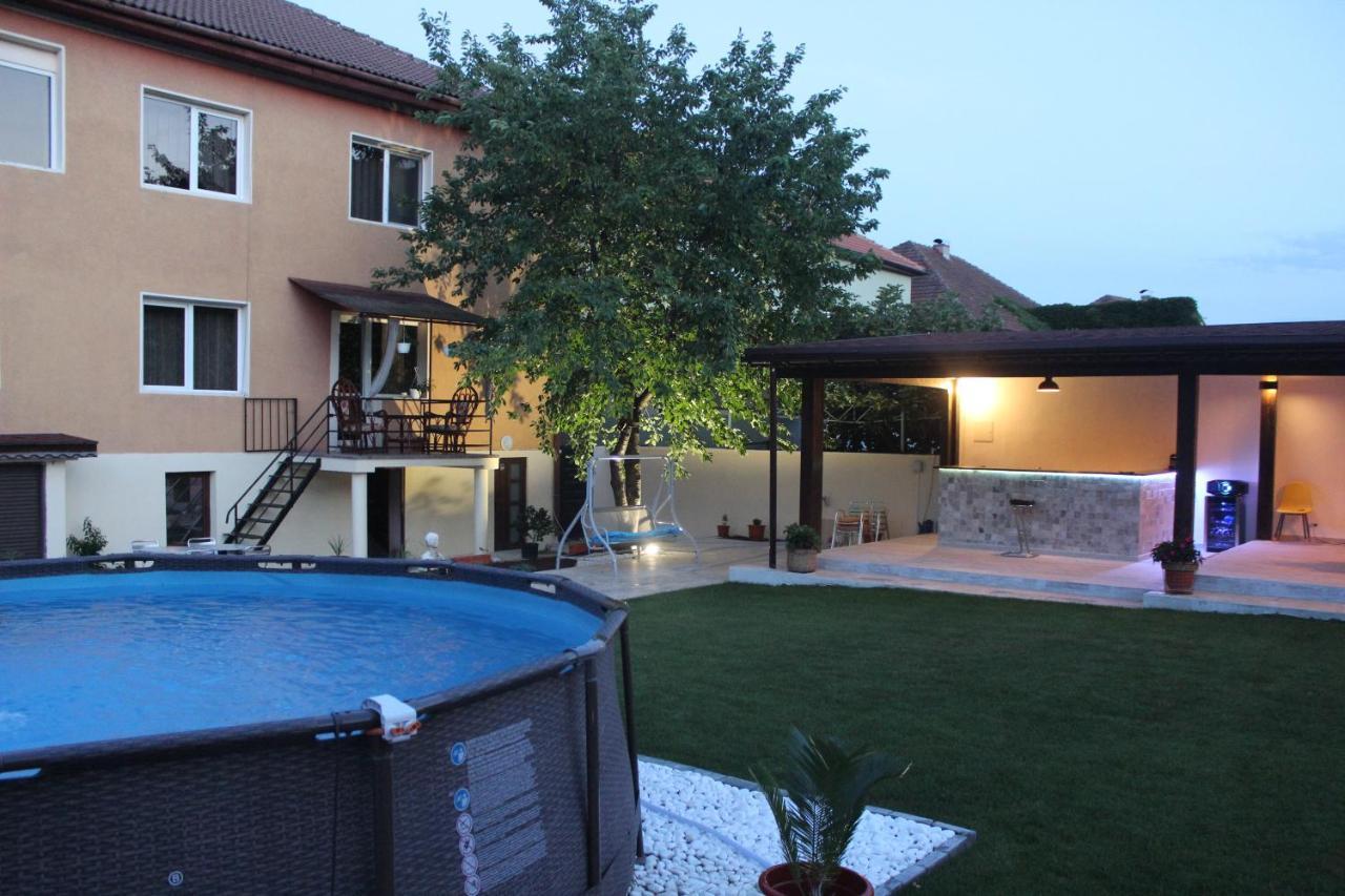Villa Pretty Garden Orşova Exterior foto
